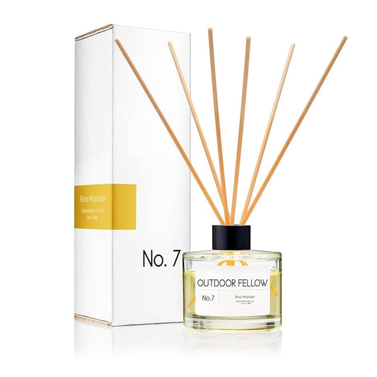 Rosa Moschata (Musk Rose) Reed Diffuser Set - Bergamot, Rose and Sandalwood Scented Reed Diffuser for Home, Home Freshener Diffuser with Sticks, Long Lasting Fragrance, 4 fl.oz.